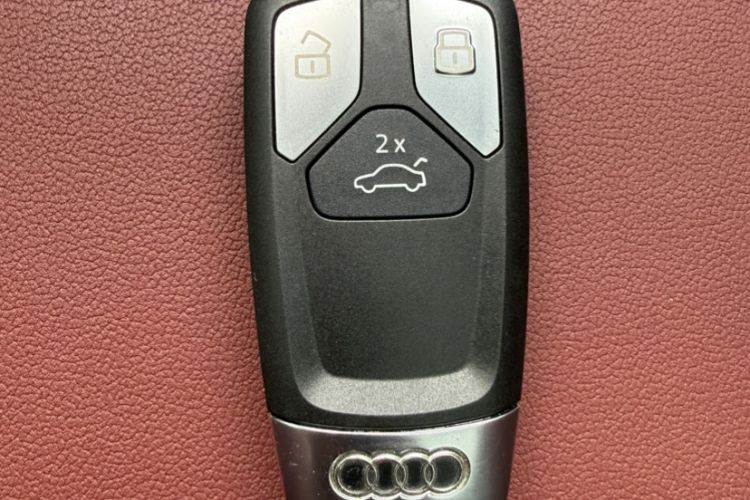 Used Audi A4L 2023 40 TFSI Luxury Dynamic Model Interior 4