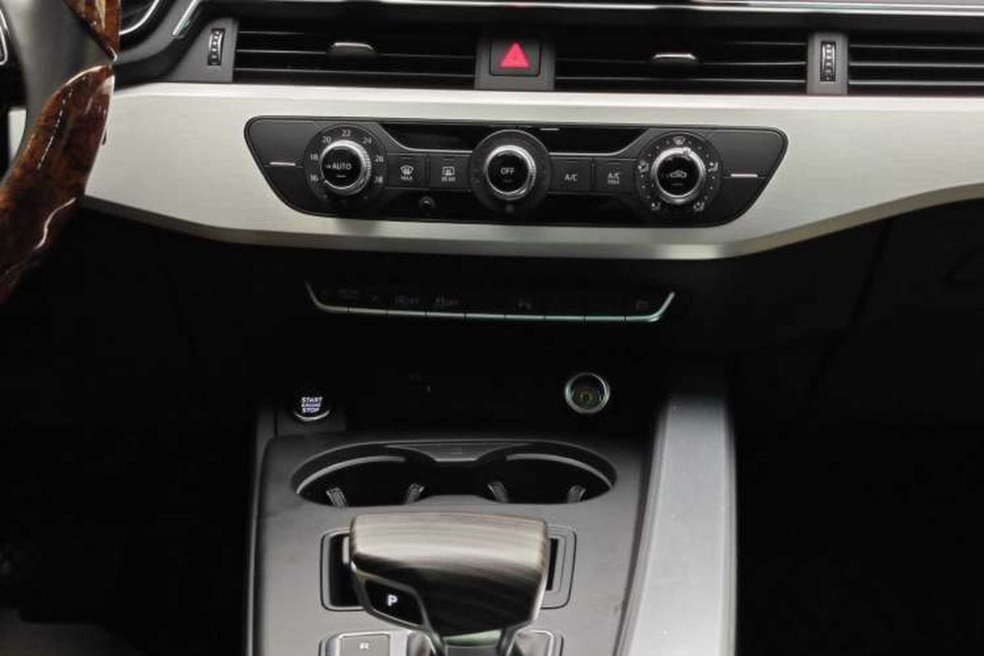 Used Audi A4L 2023 40 TFSI Fashion Dynamic Model Interior 6