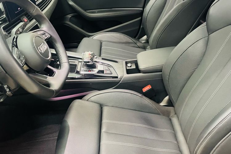 Used Audi A4L 2023 40 TFSI Luxury Dynamic Model Interior 6