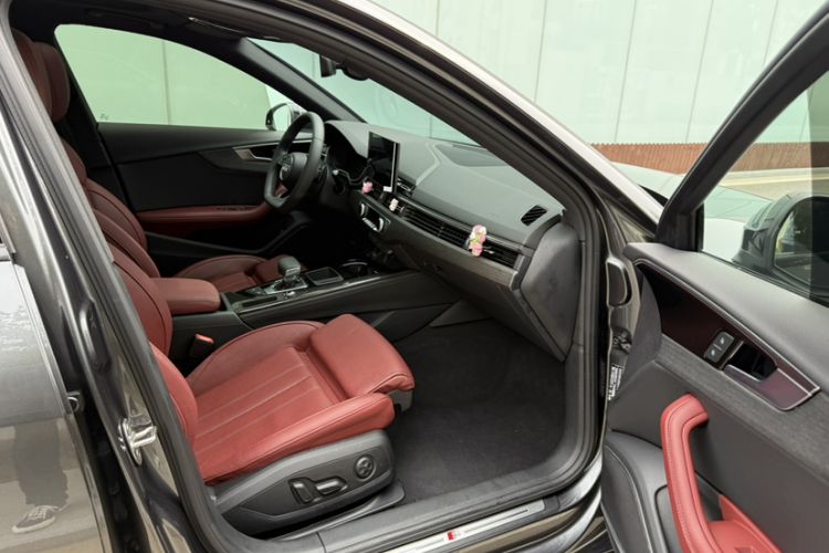 Used Audi A4L 2023 40 TFSI Luxury Dynamic Model Interior 6