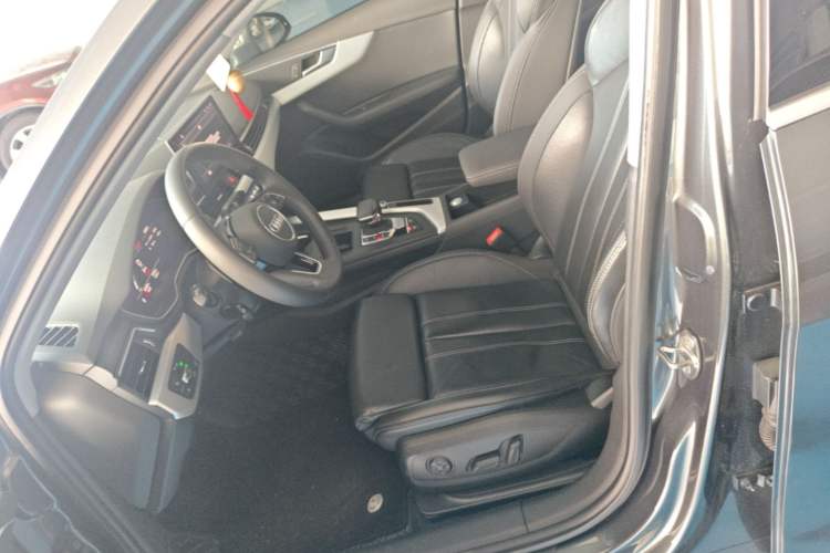 Used Audi A4L 2023 40 TFSI Fashion Dynamic Model Left Front Seat