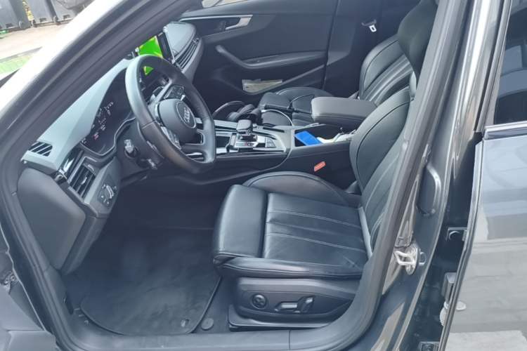 Used Audi A4L 2023 40 TFSI Luxury Dynamic Model Left Front Seat