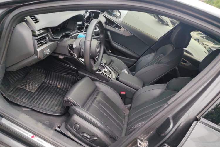 Used Audi A4L 2023 40 TFSI quattro Luxury Dynamic Edition Left Front Seat