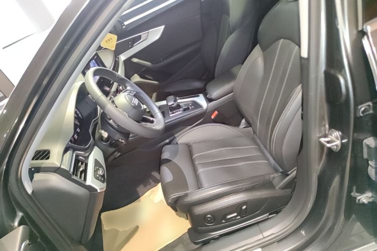 Used Audi A4L 2023 40 TFSI Fashion Dynamic Model Left Front Seat