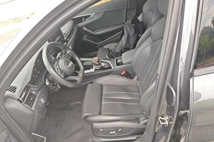 Used Audi A4L 2023 40 TFSI Luxury Dynamic Model Left Front Seat