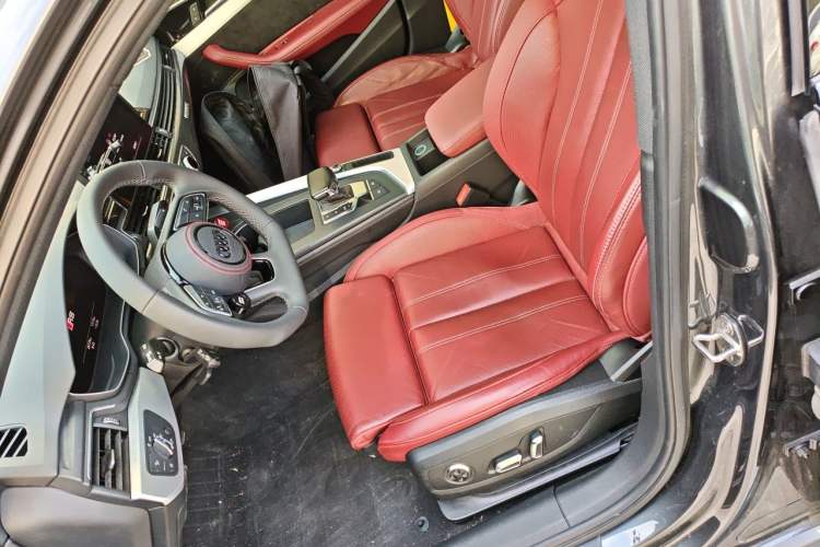 Used Audi A4L 2023 40 TFSI Fashion Dynamic Model Left Front Seat
