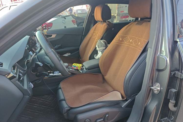 Used Audi A4L 2023 40 TFSI Luxury Dynamic Model Left Front Seat