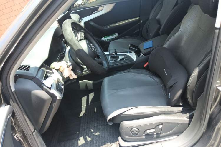 Used Audi A4L 2023 40 TFSI Fashion Dynamic Model Left Front Seat