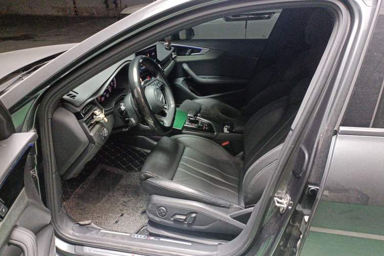 Used Audi A4L 2023 40 TFSI Luxury Dynamic Model Left Front Seat