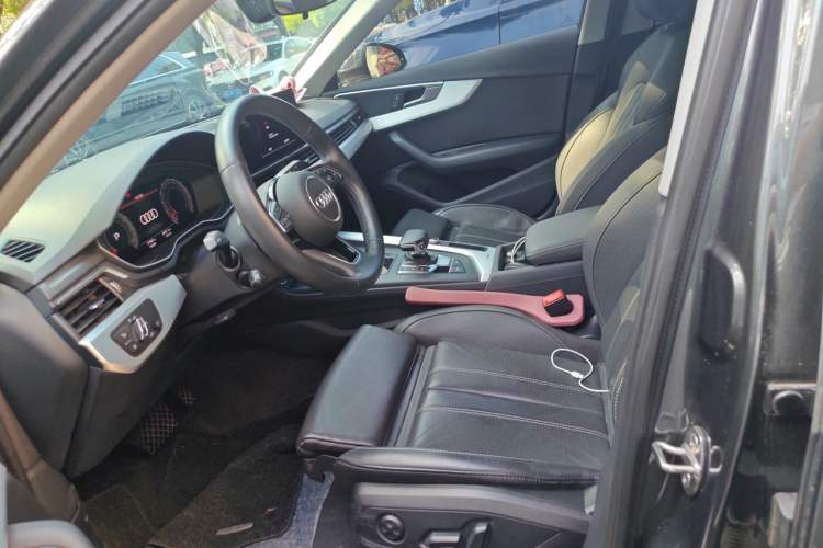 Used Audi A4L 2023 40 TFSI Fashion Dynamic Model Left Front Seat