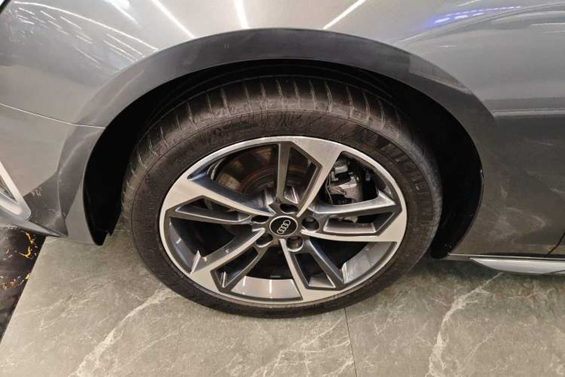 Used Audi A4L 2023 40 TFSI Fashion Dynamic Model Left Front Wheel Hub