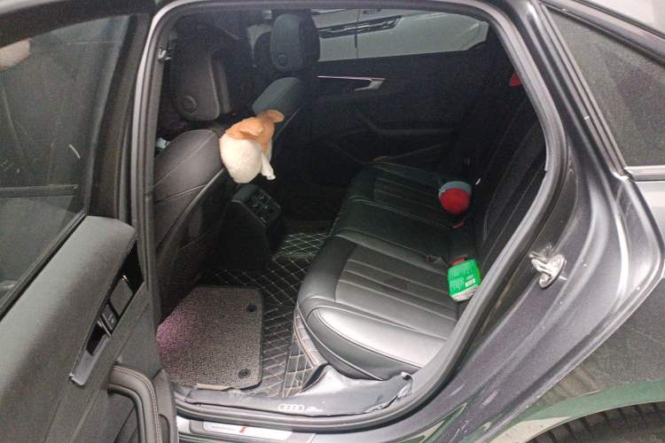 Used Audi A4L 2023 40 TFSI Luxury Dynamic Model Left Rear Seat