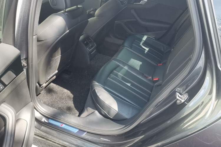 Used Audi A4L 2023 40 TFSI Luxury Dynamic Model Left Rear Seat