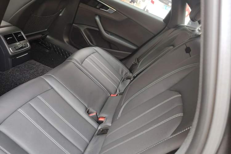 Used Audi A4L 2023 40 TFSI Luxury Dynamic Model Left Rear Seat