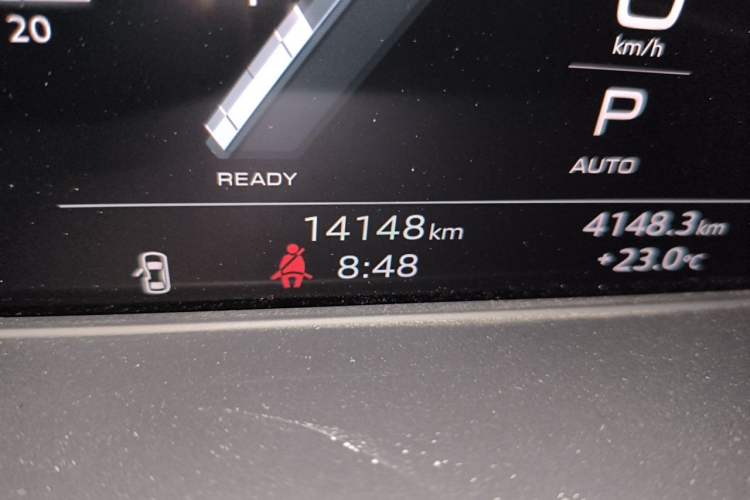 Used Audi A4L 2023 45 TFSI quattro Prestige Dynamic Edition Odometer Close Up