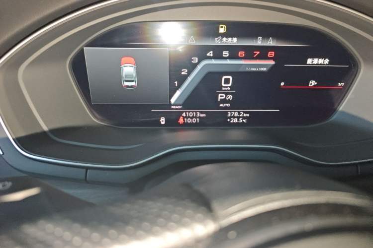 Used Audi A4L 2023 40 TFSI Luxury Dynamic Model Odometer Close Up