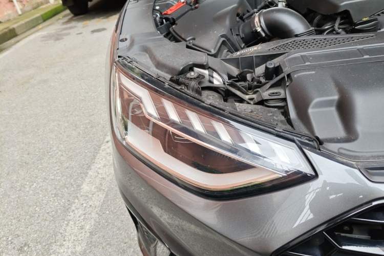 Used Audi A4L 2023 40 TFSI Luxury Dynamic Model Right Front Headlight