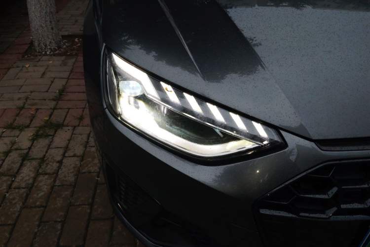 Used Audi A4L 2023 40 TFSI Luxury Dynamic Model Right Front Headlight