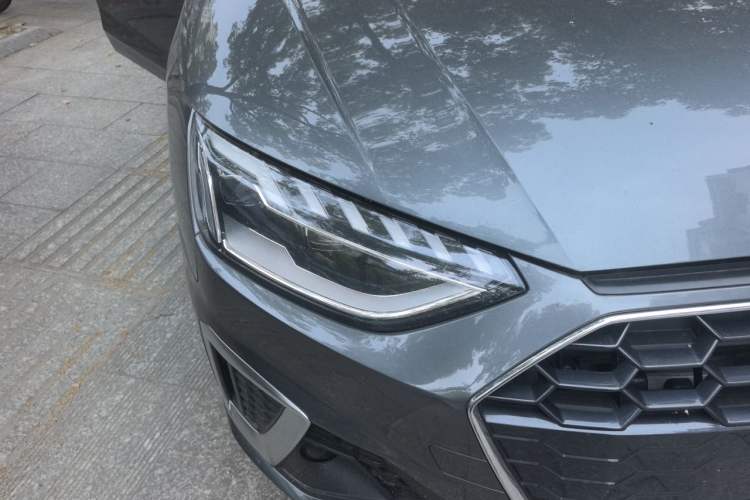 Used Audi A4L 2023 40 TFSI Fashion Dynamic Model Right Front Headlight