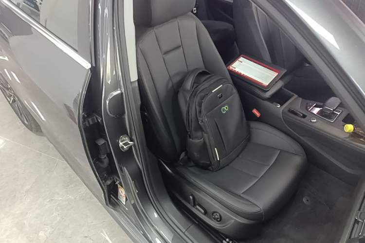 Used Audi A4L 2023 40 TFSI Fashionable and Elegant Version Right Front Seat