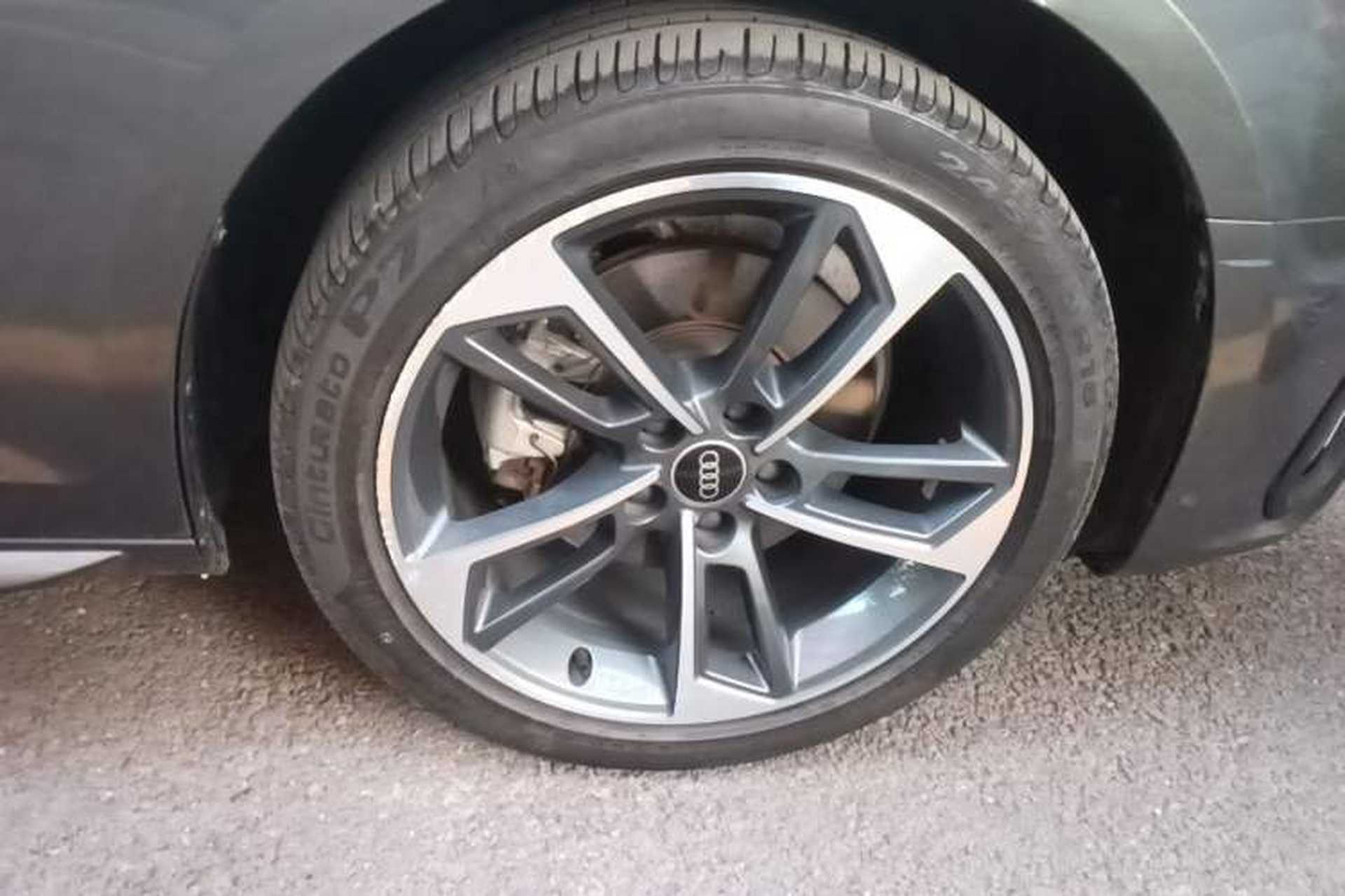 Used Audi A4L 2023 40 TFSI Fashion Dynamic Model Right Front Wheel Hub