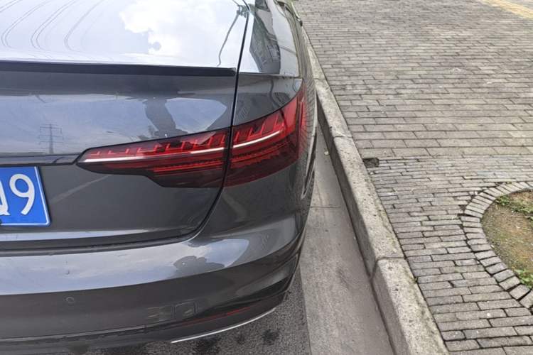 Used Audi A4L 2023 40 TFSI Luxury Dynamic Model Right Rear Taillight