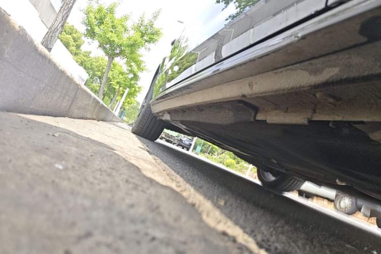 Used Audi A4L 2023 40 TFSI Luxury Dynamic Model Right Side Sill