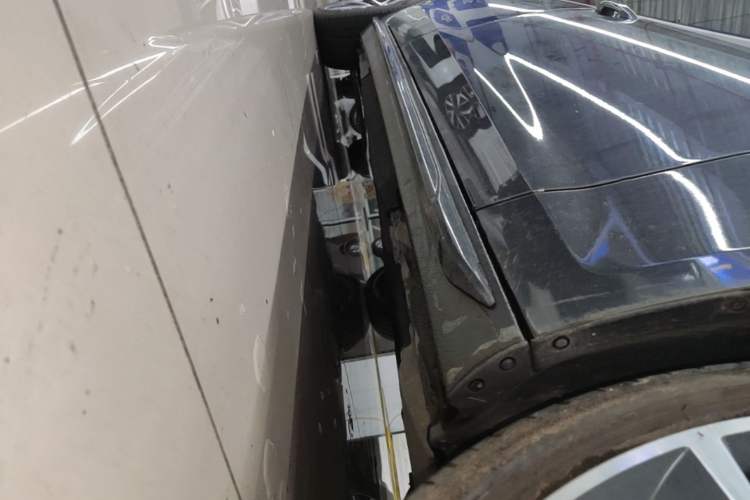 Used Audi A4L 2023 40 TFSI quattro Luxury Dynamic Edition Right Side Sill