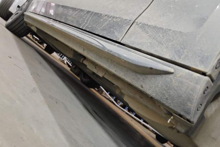 Used Audi A4L 2023 40 TFSI Fashion Dynamic Model Right Side Sill