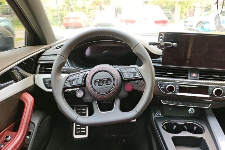 Used Audi A4L 2023 40 TFSI Fashion Dynamic Model Steering Wheel
