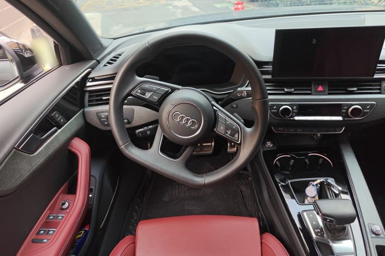 Used Audi A4L 2023 40 TFSI Bang & Olufsen Starry Night Edition Steering Wheel