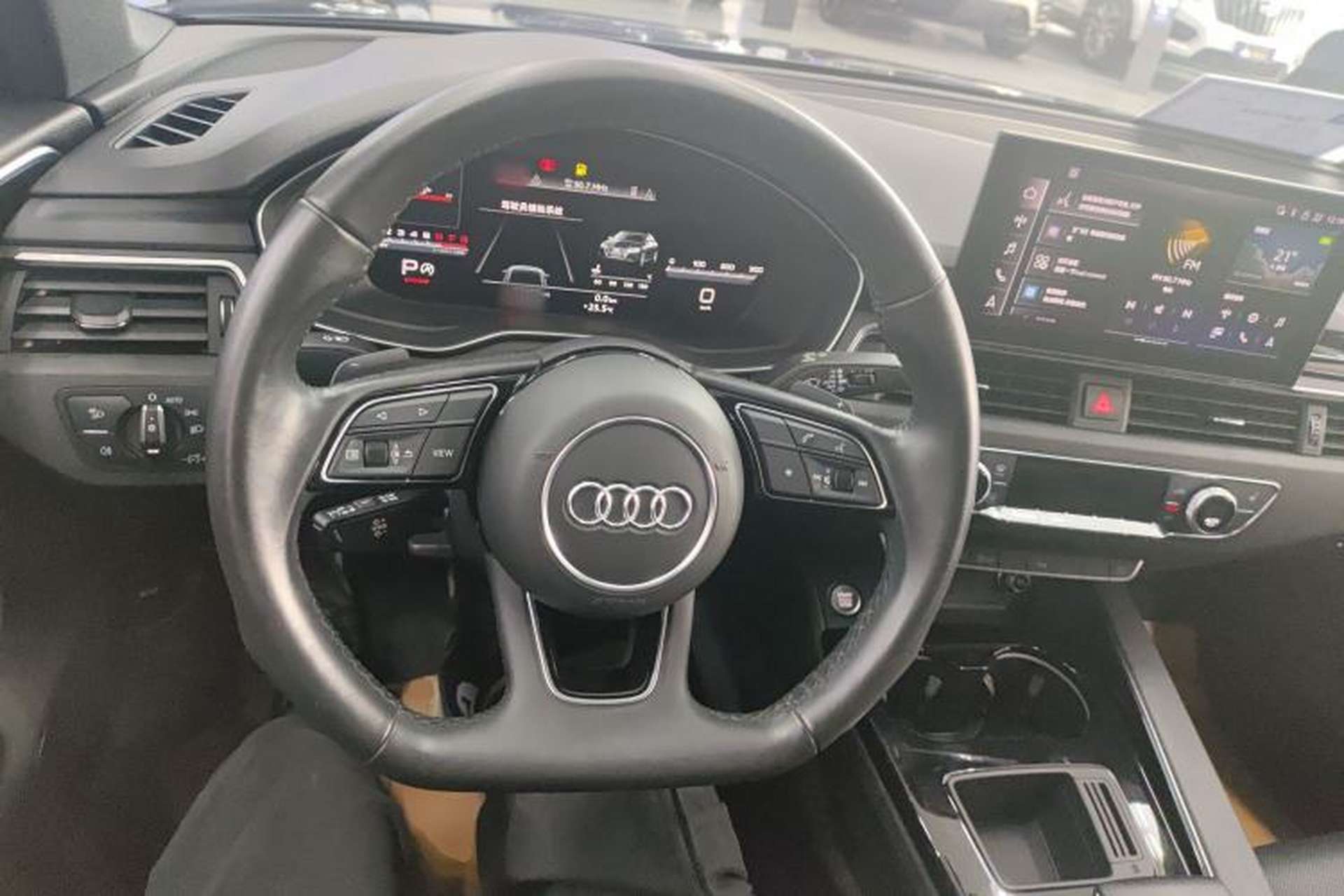 Used Audi A4L 2023 40 TFSI Luxury Dynamic Model Steering Wheel