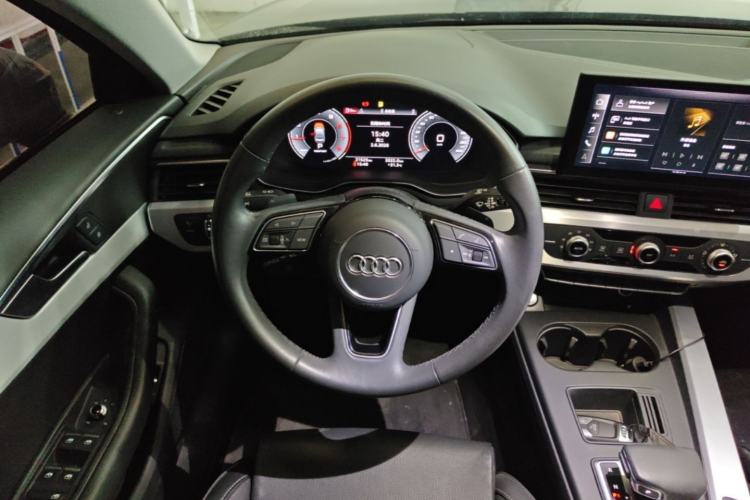 Used Audi A4L 2023 40 TFSI Fashion Dynamic Model Steering Wheel