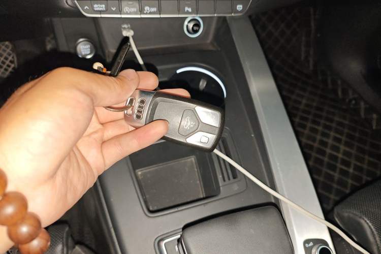 Used Audi A4L 2023 40 TFSI Fashion Dynamic Model Vehicle Key