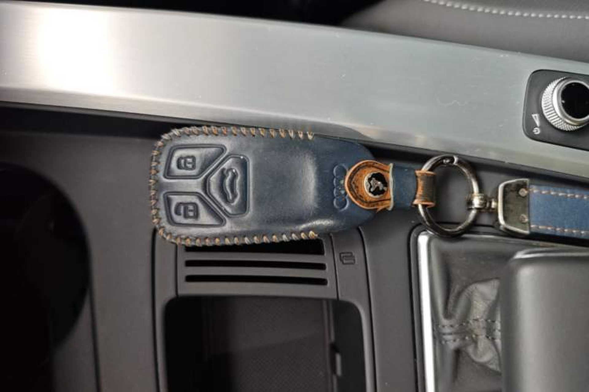 Used Audi A4L 2023 40 TFSI Fashion Dynamic Model Vehicle Key
