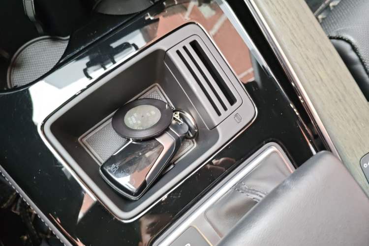 Used Audi A4L 2023 40 TFSI Luxury Dynamic Model Vehicle Key