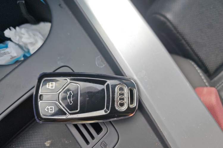 Used Audi A4L 2023 40 TFSI Fashion Dynamic Model Vehicle Key