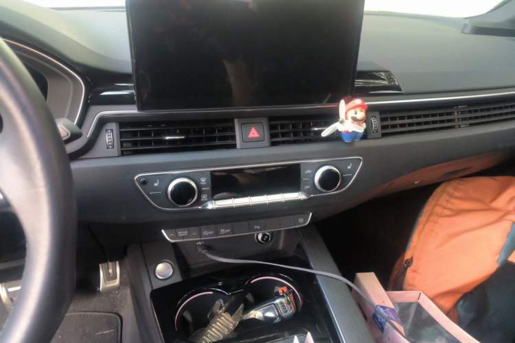 Used Audi A4L 2023 40 TFSI Bang & Olufsen Starry Night Edition Audio And AC Panel