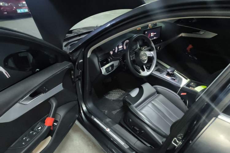 Used Audi A4L 2023 40 TFSI Fashion Dynamic Model Driver Seat