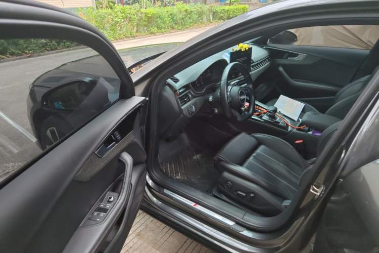 Used Audi A4L 2023 40 TFSI Luxury Dynamic Model Driver Seat
