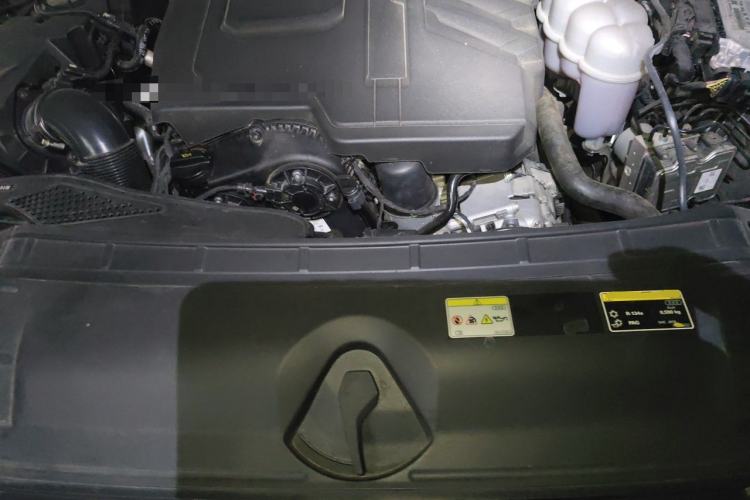 Used Audi A4L 2023 40 TFSI Luxury Dynamic Model Engine Bay