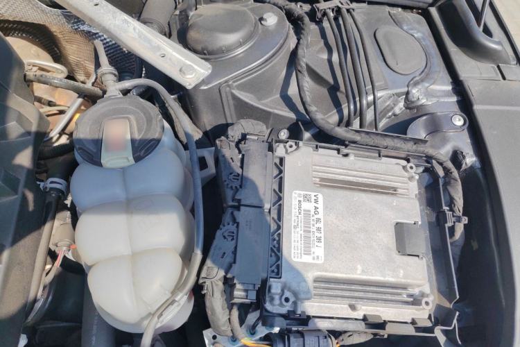 Used Audi A4L 2023 40 TFSI Luxury Dynamic Model Engine Bay Left