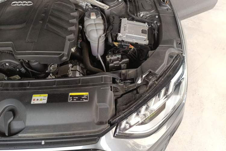 Used Audi A4L 2023 40 TFSI Luxury Dynamic Model Engine Bay Left