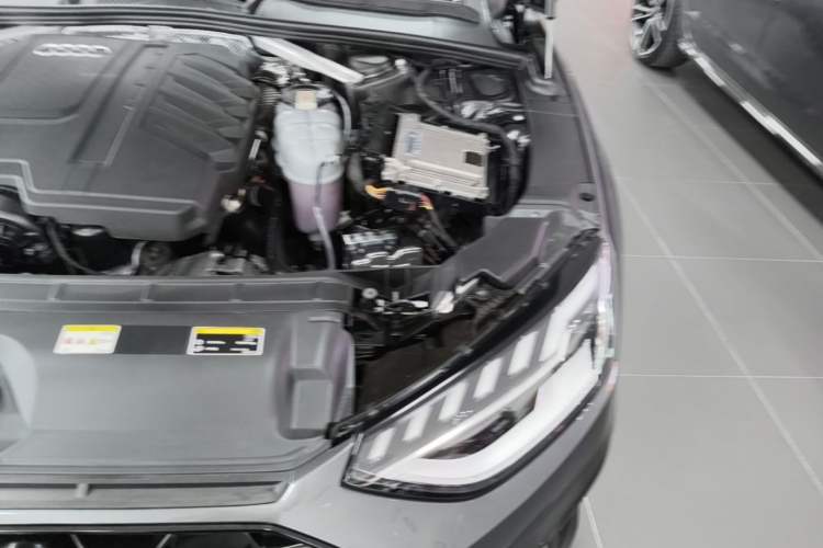 Used Audi A4L 2023 40 TFSI Luxury Dynamic Model Engine Bay Left