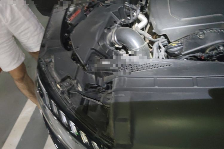 Used Audi A4L 2023 40 TFSI Luxury Dynamic Model Engine Bay Right