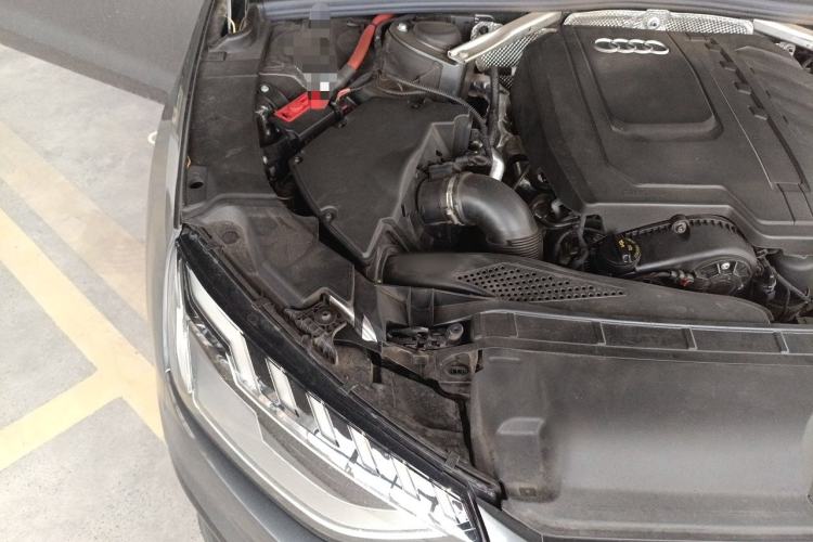 Used Audi A4L 2023 40 TFSI Luxury Dynamic Model Engine Bay Right