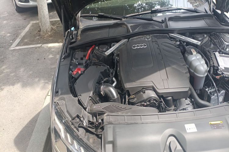 Used Audi A4L 2023 40 TFSI quattro Luxury Dynamic Edition Engine Bay Right