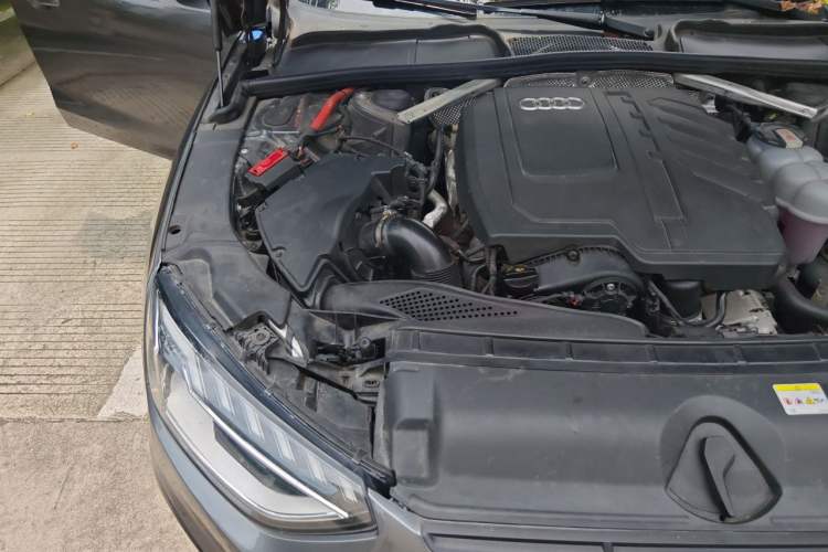 Used Audi A4L 2023 40 TFSI Luxury Dynamic Model Engine Bay Right