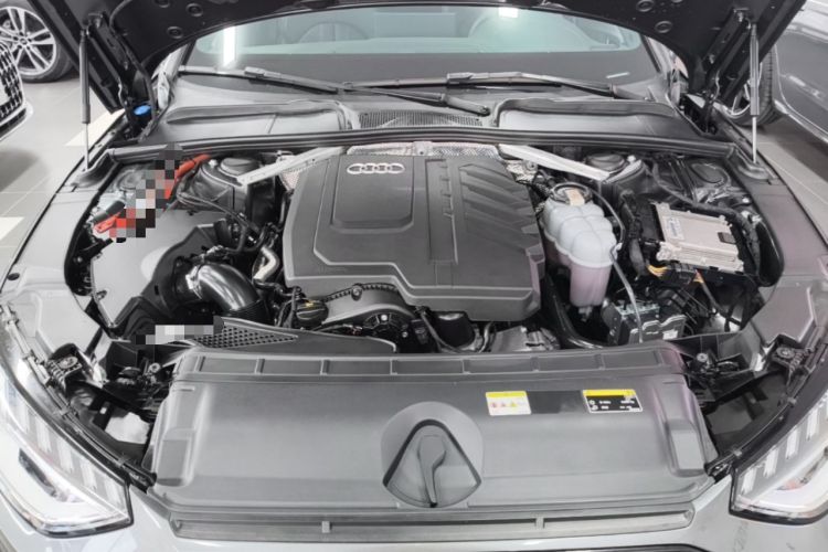 Used Audi A4L 2023 40 TFSI Luxury Dynamic Model Engine Bay