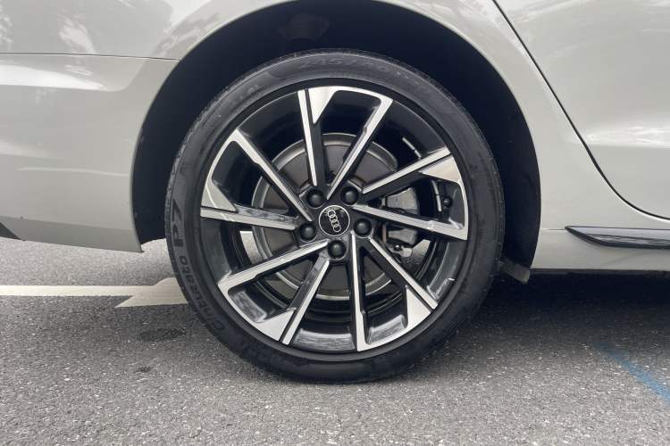 Used Audi A4L 2023 40 TFSI Luxury Dynamic Model Exterior 10